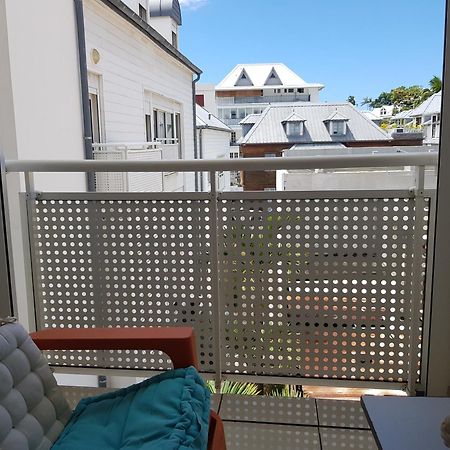 T3 Dans Residence Bon Standing Tres Proche Centre Ville Saint Denis Екстер'єр фото